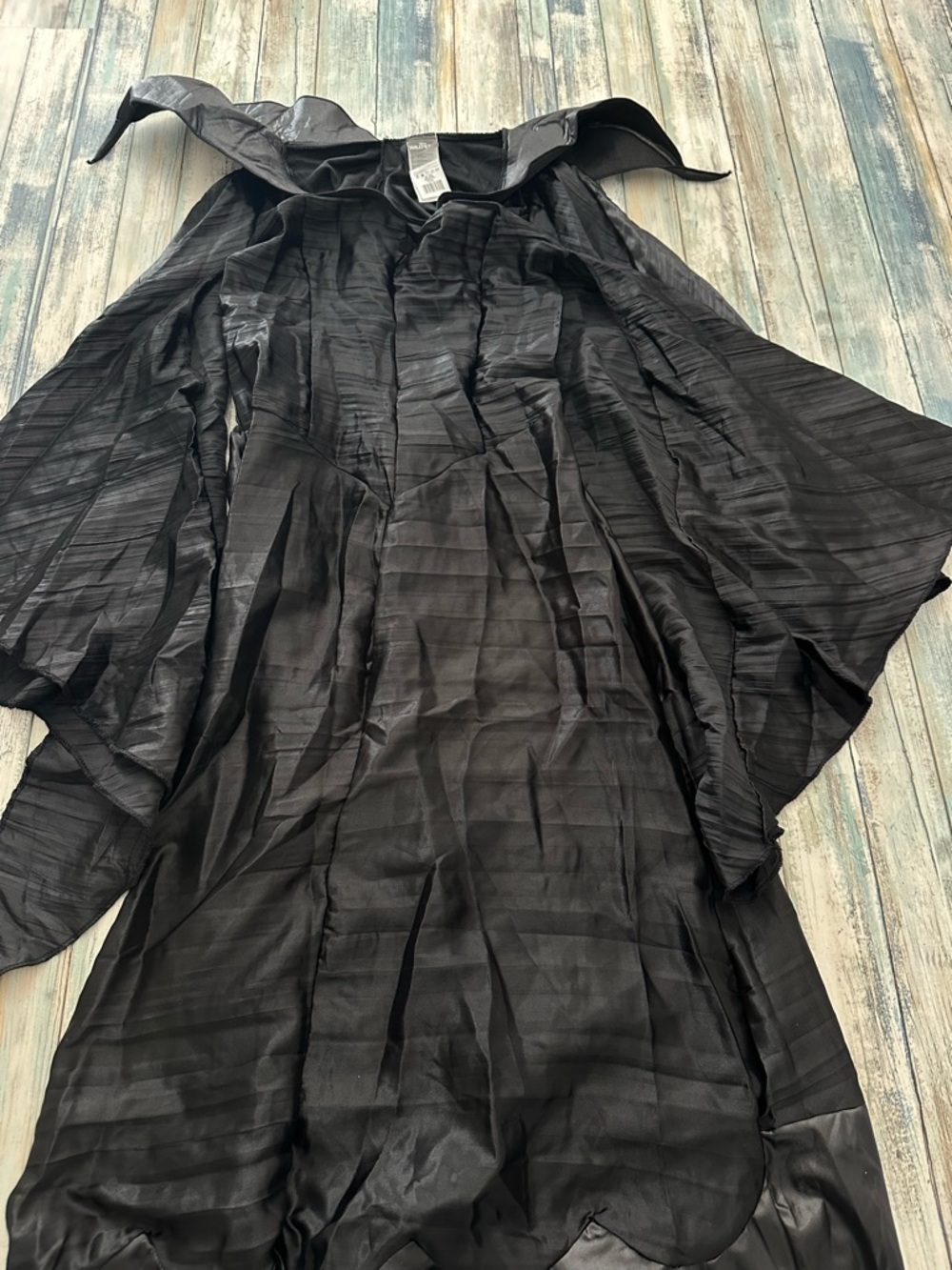 Maleficent Christening Gown Costume Womens Small 4-6 Official Disney FLAW - READ - Picture 2 of 12